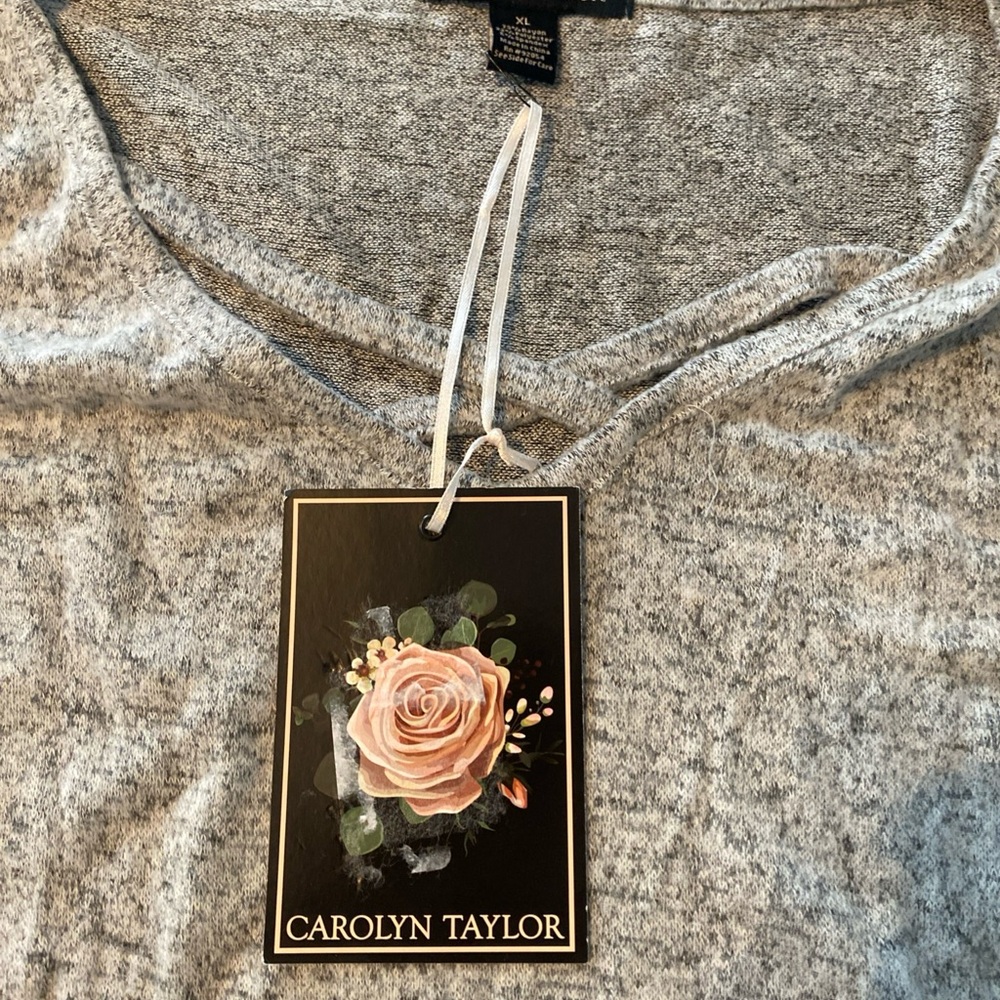 Carolyn Taylor Women's Knit Fashion Light Grey Long Sleeve Top Size XL NWT NEW - Picture 3 of 6
